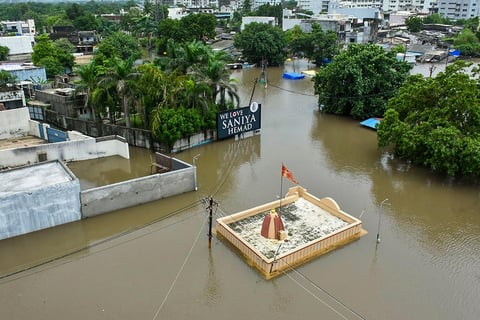 Weather: Waterlogging after rain in Surat