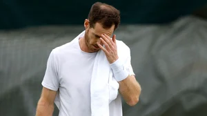 Andy Murray has withdrawn from the singles event at Wimbledon.