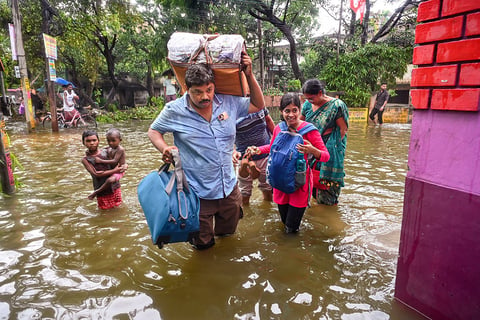 Weather: Rains in Bardhaman