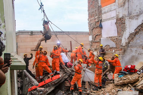 Houses collapse in Varanasi