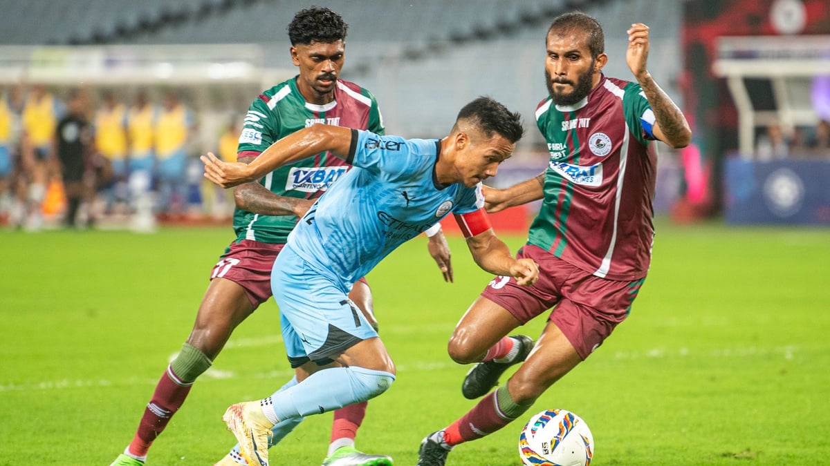 X/MumbaiCityFC : Mumbai City FC's Bipin Singh in action against Mohun Bagan Super Giant in Kolkata.