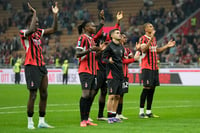 | Photo: AP/Antonio Calanni : Serie A 2024-25, AC Milan vs Lecce: C Milan players salute the fans after the match