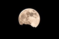 | Photo: AP/Ashwini Bhatia : Supermoon in Dharamshala