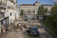 | Photo: AP/Laurent Cipriani : France Flooding