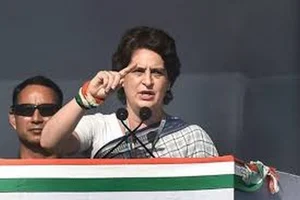 File Photo : Priyanka Gandhi Vadra attacked Prime Minister Narendra Modi, accusing him of giving the country's "entire wealth" to "four or five rich people" |