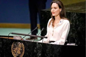  Actress Angelina Jolie 