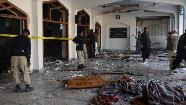 Visual from Peshawar mosque blast carried out by Tehrik-i-Taliban Pakistan - null
