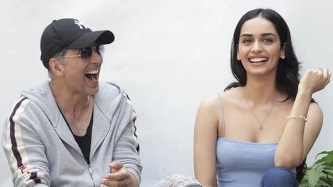 Akshay Kumar, Manushi Chhillar