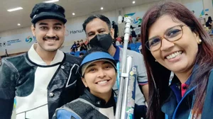 Mehuli Ghosh and Shahu Tushar Mane pose for a selfie after winning ISSF World Cup gold. 