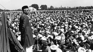 People’s Leader: Sheikh Abdullah addresses a prayer meeting in Gandhi Park, 1949