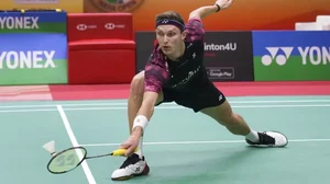 Axelsen in action at the India Open final against Kunlavut on Sunday.