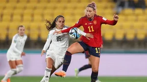 Spain began its campaign with a performance that brightened a bitter winter's night in Wellington.