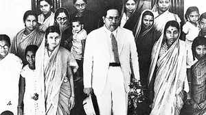 Parallel Struggle: Dr Ambedkar with women delegates of the Scheduled Caste Federation at the Nagpur 