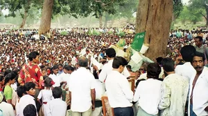 Villagers protesting against the construction of the Koel Karo Dam in Ranchi in 2001