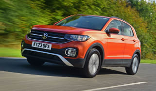 Volkswagen T-Cross Move - front tracking