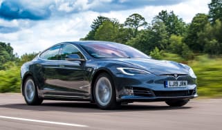 Tesla Model S Long Range - front