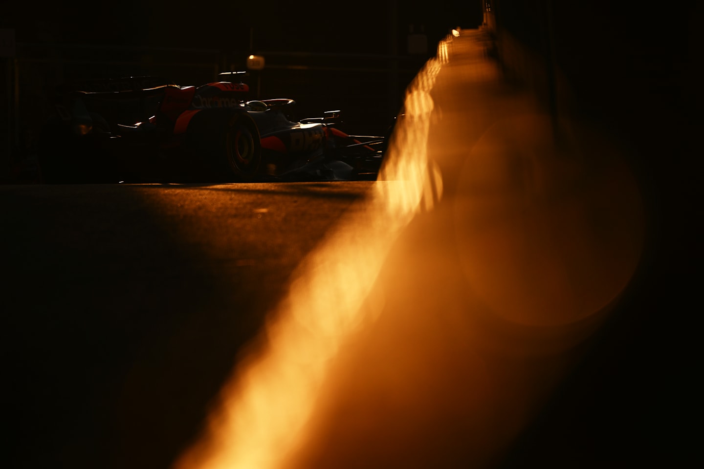 BAKU, AZERBAIJAN - SEPTEMBER 13: Lando Norris of Great Britain driving the (4) McLaren MCL38 Mercedes on track during practice ahead of the F1 Grand Prix of Azerbaijan at Baku City Circuit on September 13, 2024 in Baku, Azerbaijan. (Photo by Clive Mason/Getty Images)