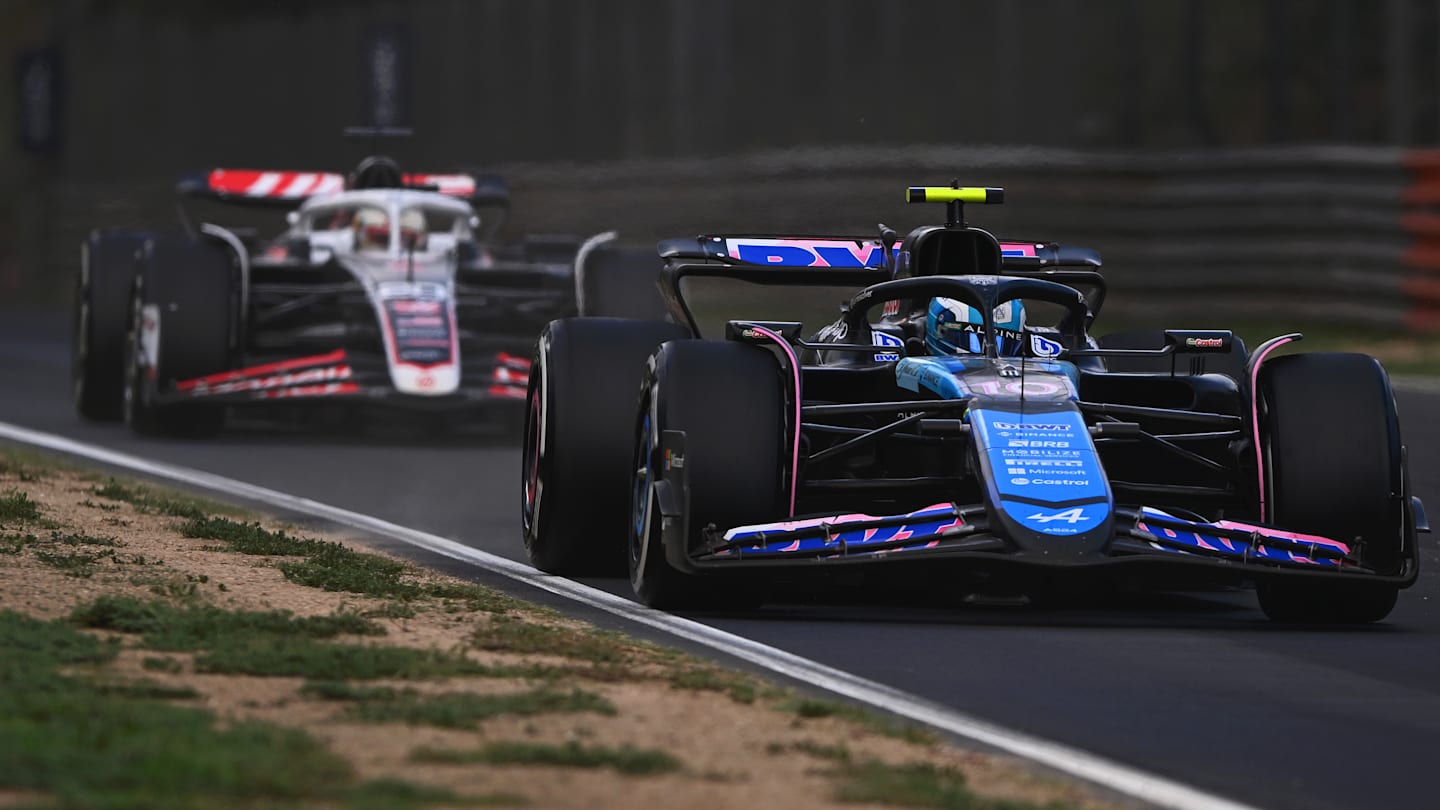 MONZA, ITALY - SEPTEMBER 01: Pierre Gasly of France driving the (10) Alpine F1 A524 Renault leads