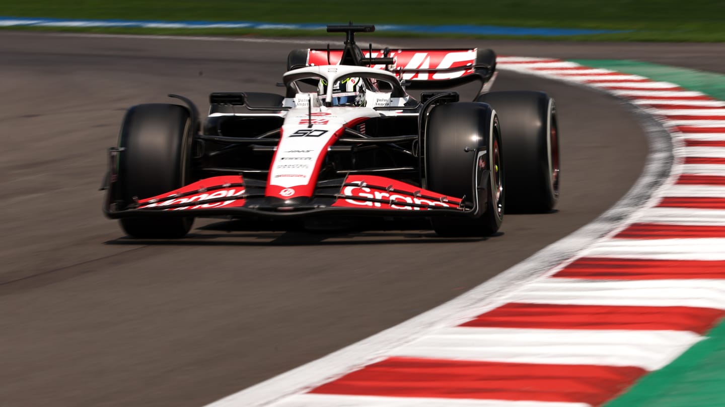 MEXICO CITY, MEXICO - OCTOBER 27: Oliver Bearman of Great Britain driving the (50) Haas F1 VF-23