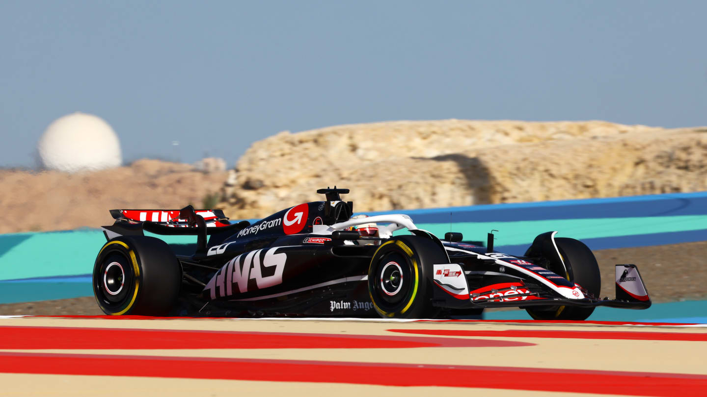 BAHRAIN, BAHRAIN - FEBRUARY 22: Kevin Magnussen of Denmark driving the (20) Haas F1 VF-24 Ferrari