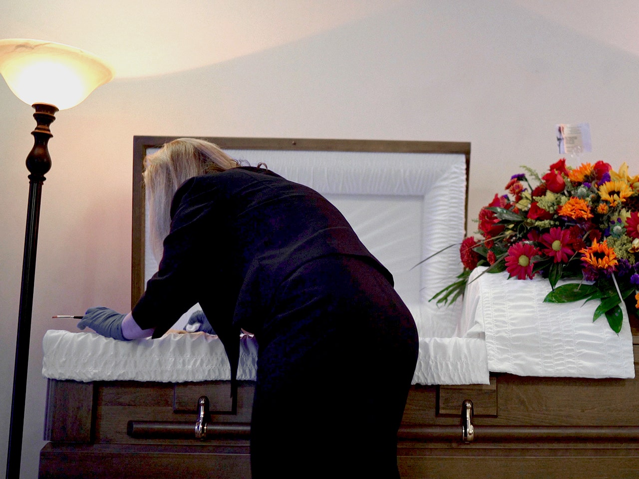 A Documentary of Funeral Care for Abandoned AIDS Patients