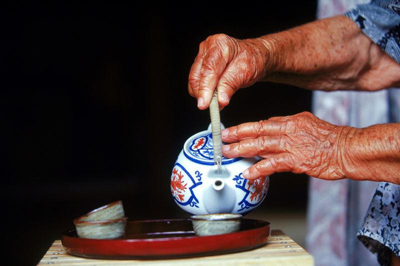 Okinawans drink a special kind of green tea they call shan-pien, which translates to "tea with a bit of scent."