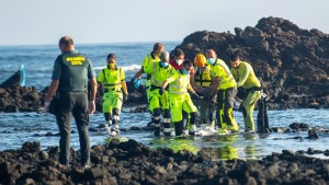 Gekentert im Morgengrauen vor Lanzarote