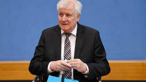 Seehofer will mehr deutsch-polnische Zusammenarbeit