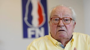 Jean-Marie Le Pen fordert Rücktritt seiner Tochter