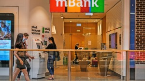 M-Bank entlastet Commerzbank