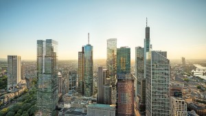 Commerzbank zieht in neues Hochhaus