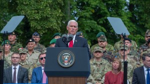 Vizepräsident Pence verspricht baltischen Staaten Beistand