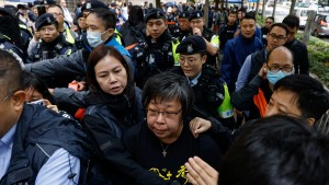 45 Aktivisten in Hongkong zu Haftstrafen verurteilt