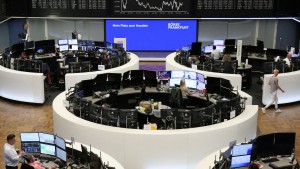 Dax weiter dicht unter 16.000 Punkten