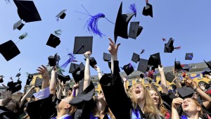 Die Ausbildung der Kinder geht mächtig ins Geld