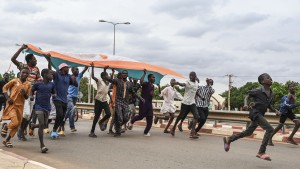 ECOWAS sucht das Gespräch mit den neuen Machthabern