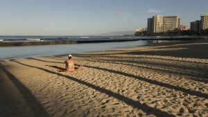 Junger Hawaiianer aus Pazifik gerettet