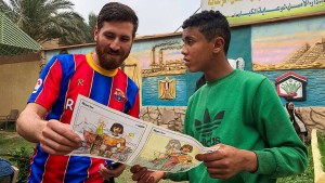 Messi-Doppelgänger macht Kinder glücklich