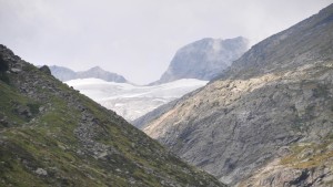 Jahrzehnte alte Leiche an Tiroler Gletscher gefunden