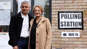 Khan gewinnt Bürgermeisterwahl in London