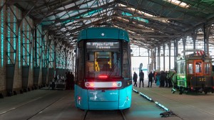 Neue T-Wagen der Frankfurter Straßenbahn nicht in Betrieb