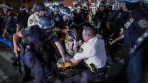 30 Festnahmen bei Protesten gegen Polizeigewalt