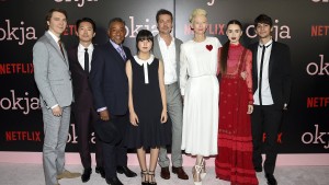 Brad Pitt stellt Netflix-Produktion „Okja“ vor