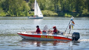 Mann stirbt bei Badeunfall im Rhein