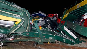 Strecke nach Autozug-Unfall gesperrt