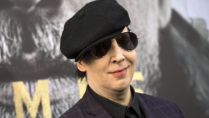 Bühnenteil stürzt auf Marilyn Manson