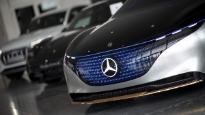 Mercedes-Benz rechnet mit stagnierendem Absatz von Elektroautos