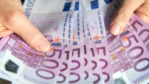 Behörden beschlagnahmen 50 Millionen Euro