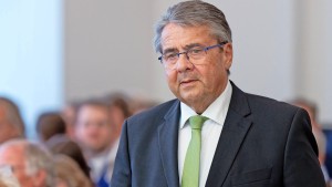 Sigmar Gabriel, der parteiische Schiedsrichter