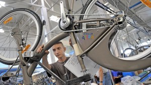 KKRs Fahrrad-Holding Accell greift durch